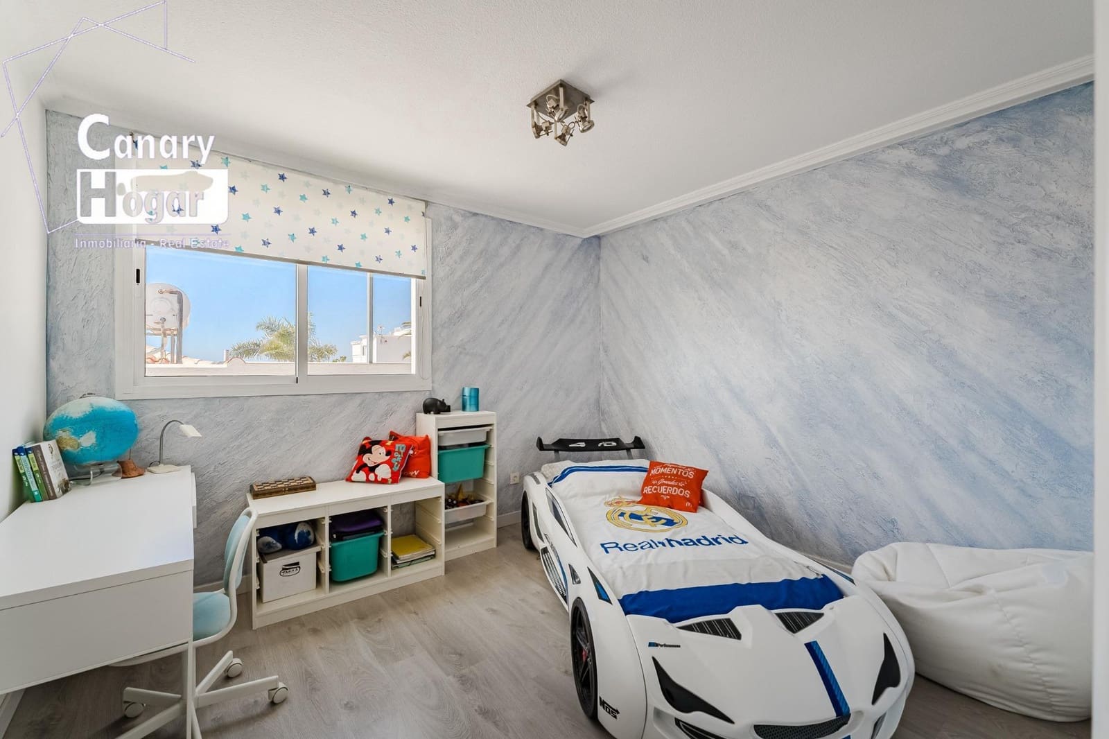 10 soverom Villa til salgs i San Eugenio med svømmebasseng garasje - € 2 500 000 (Ref: 8806444)