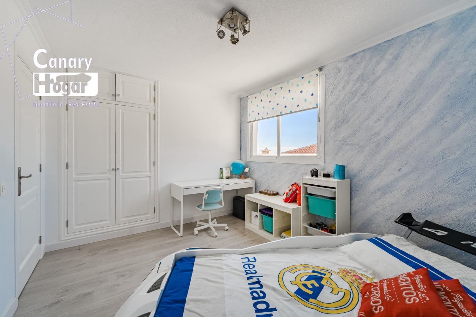 10 soverom Villa til salgs i San Eugenio med svømmebasseng garasje - € 2 500 000 (Ref: 8806444)