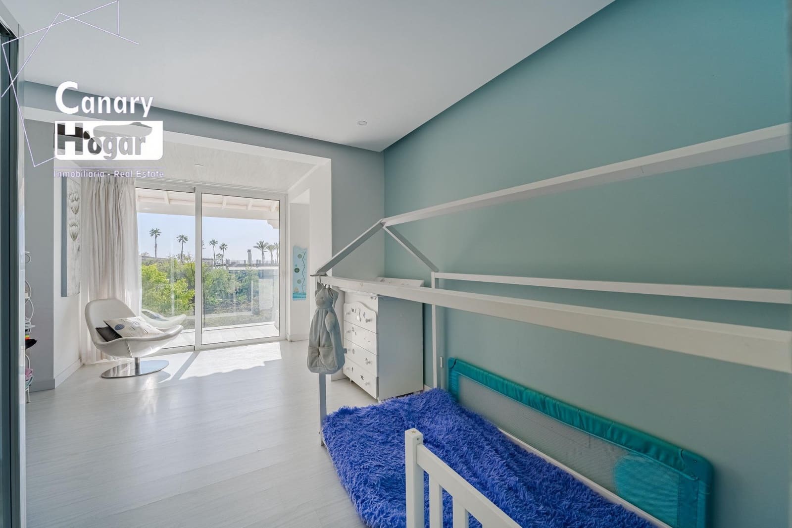 10 soverom Villa til salgs i San Eugenio med svømmebasseng garasje - € 2 500 000 (Ref: 8806444)