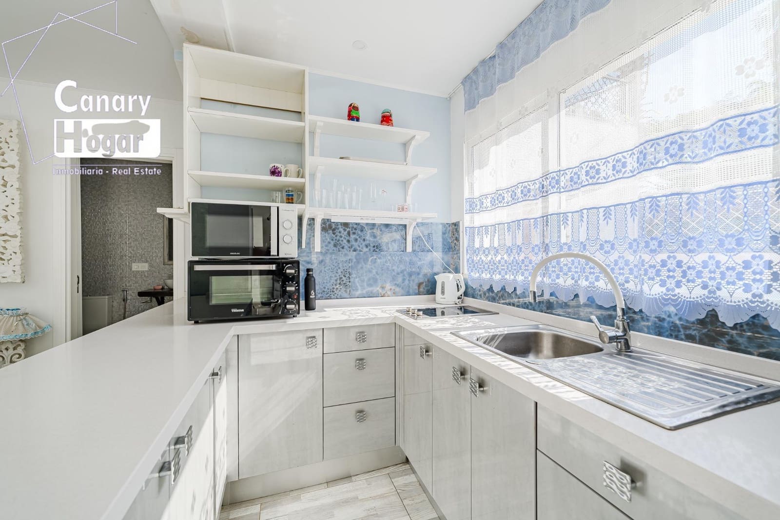 10 soverom Villa til salgs i San Eugenio med svømmebasseng garasje - € 2 500 000 (Ref: 8806444)