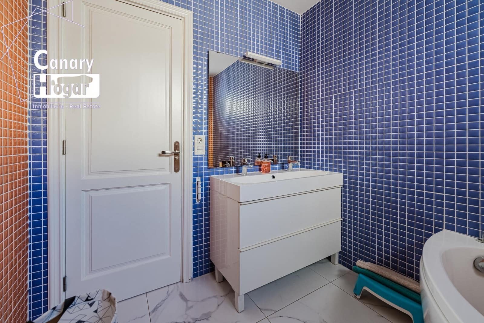 10 soverom Villa til salgs i San Eugenio med svømmebasseng garasje - € 2 500 000 (Ref: 8806444)