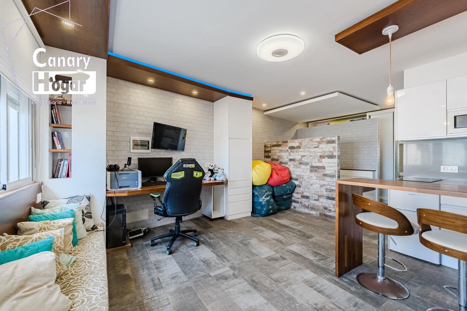 10 soverom Villa til salgs i San Eugenio med svømmebasseng garasje - € 2 500 000 (Ref: 8806444)