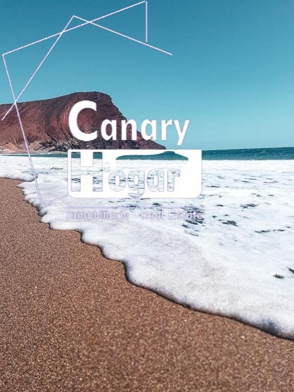 2 soveværelse Villa til salg i El Medano med swimmingpool garage - € 589.000 (Ref: 8957214)