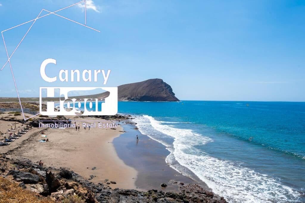 2 sypialnia Willa na sprzedaż w El Medano z basenem garażem - 589 000 € (Ref: 8957214)