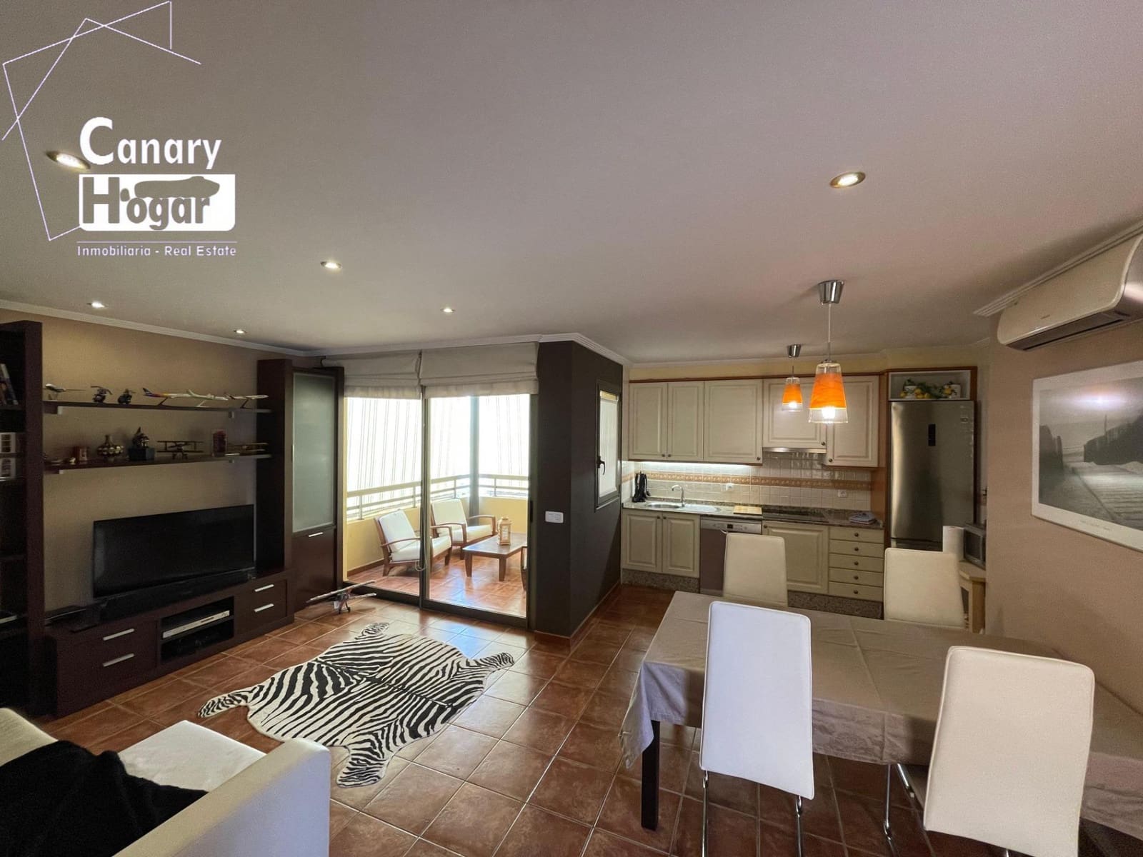 2 quarto Moradia para venda em El Medano com piscina garagem - 577 000 € (Ref: 8957214)