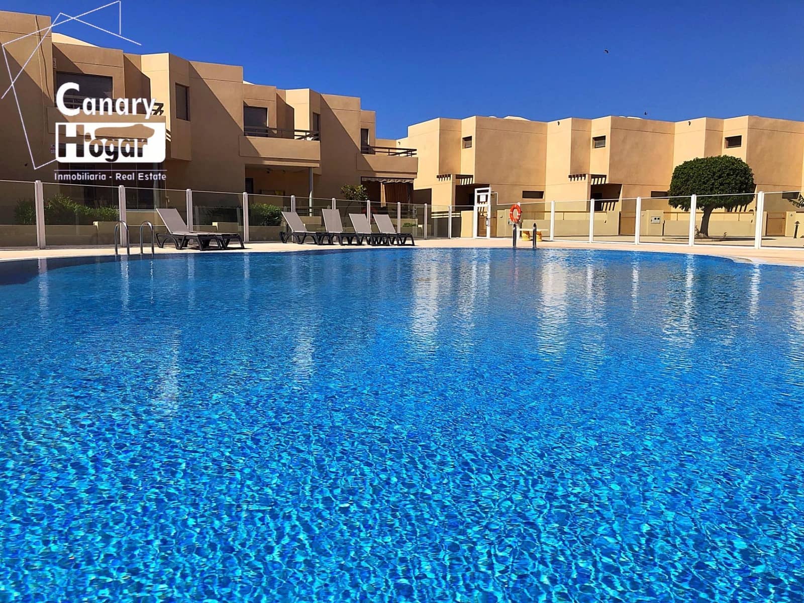 2 quarto Moradia para venda em El Medano com piscina garagem - 577 000 € (Ref: 8957214)