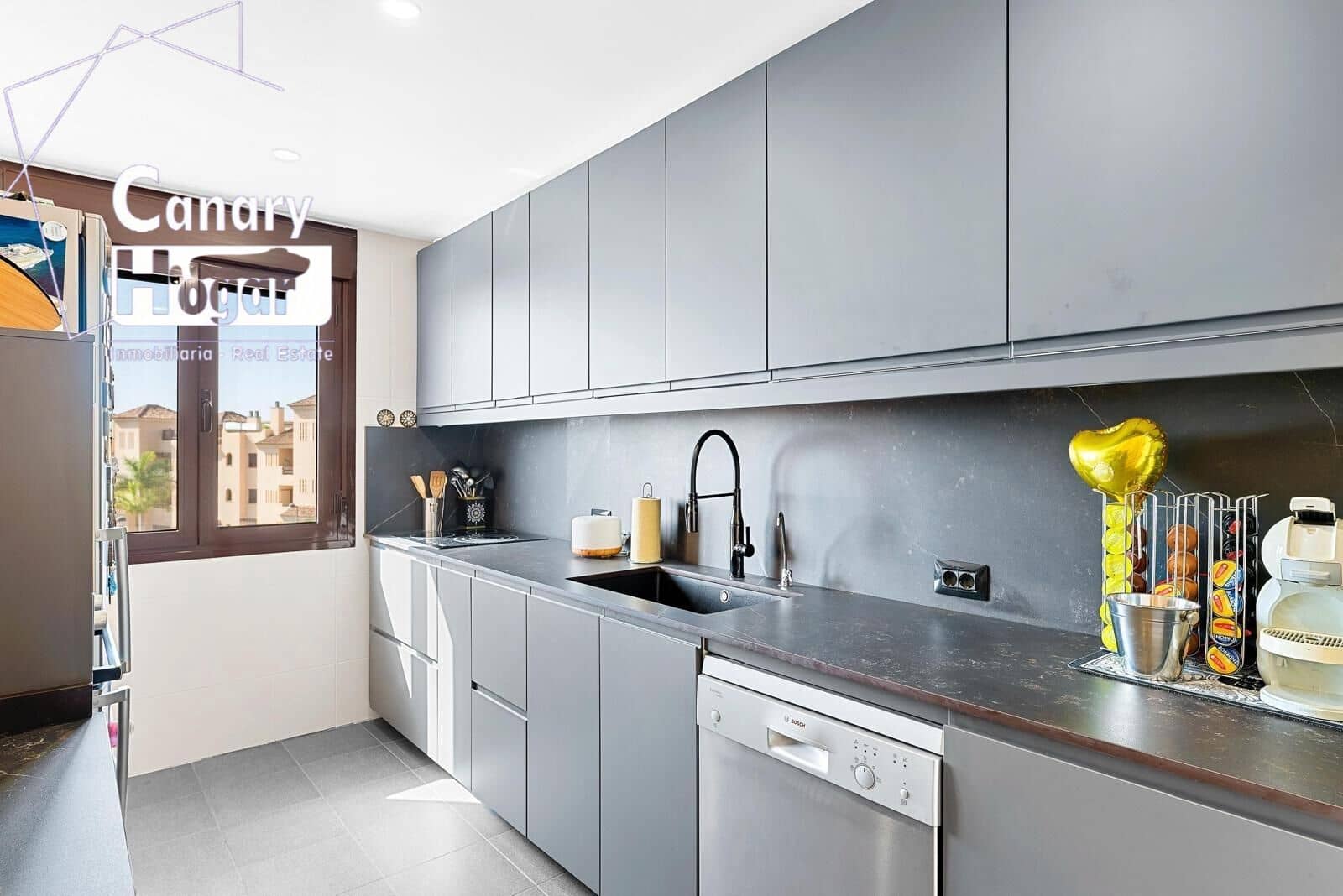 3 soveværelse Lejlighed til salg i San Miguel de Abona med swimmingpool garage - € 389.000 (Ref: 9024157)