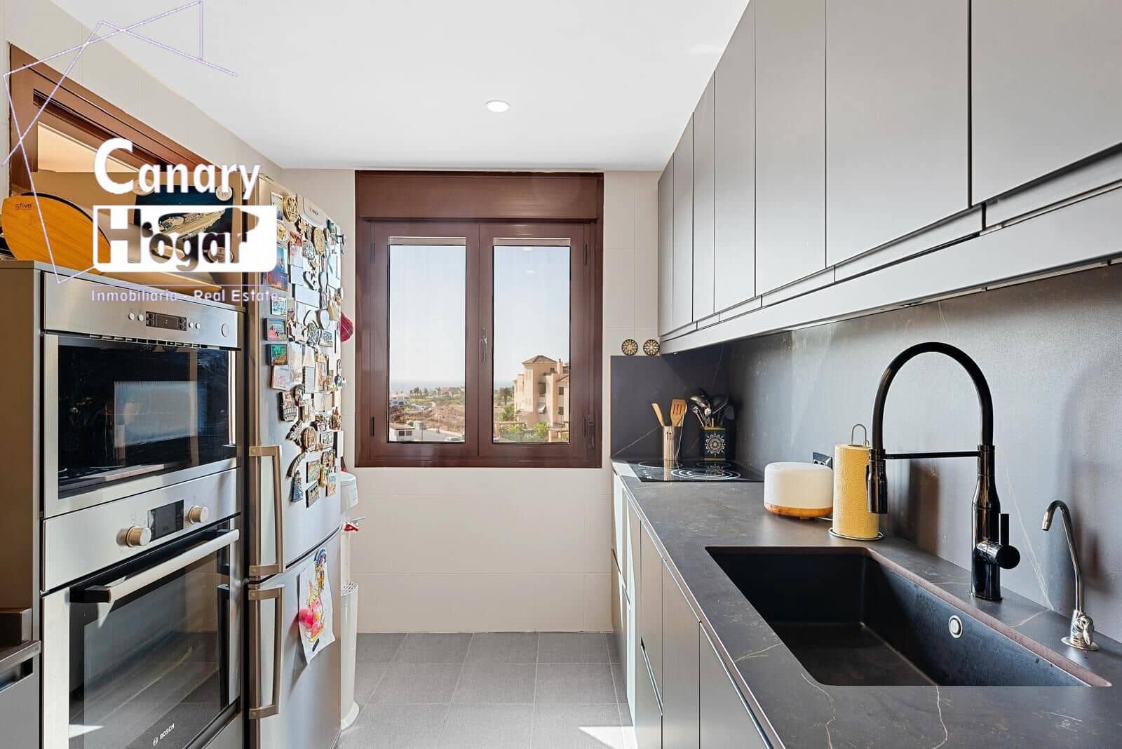 3 soveværelse Lejlighed til salg i San Miguel de Abona med swimmingpool garage - € 389.000 (Ref: 9024157)