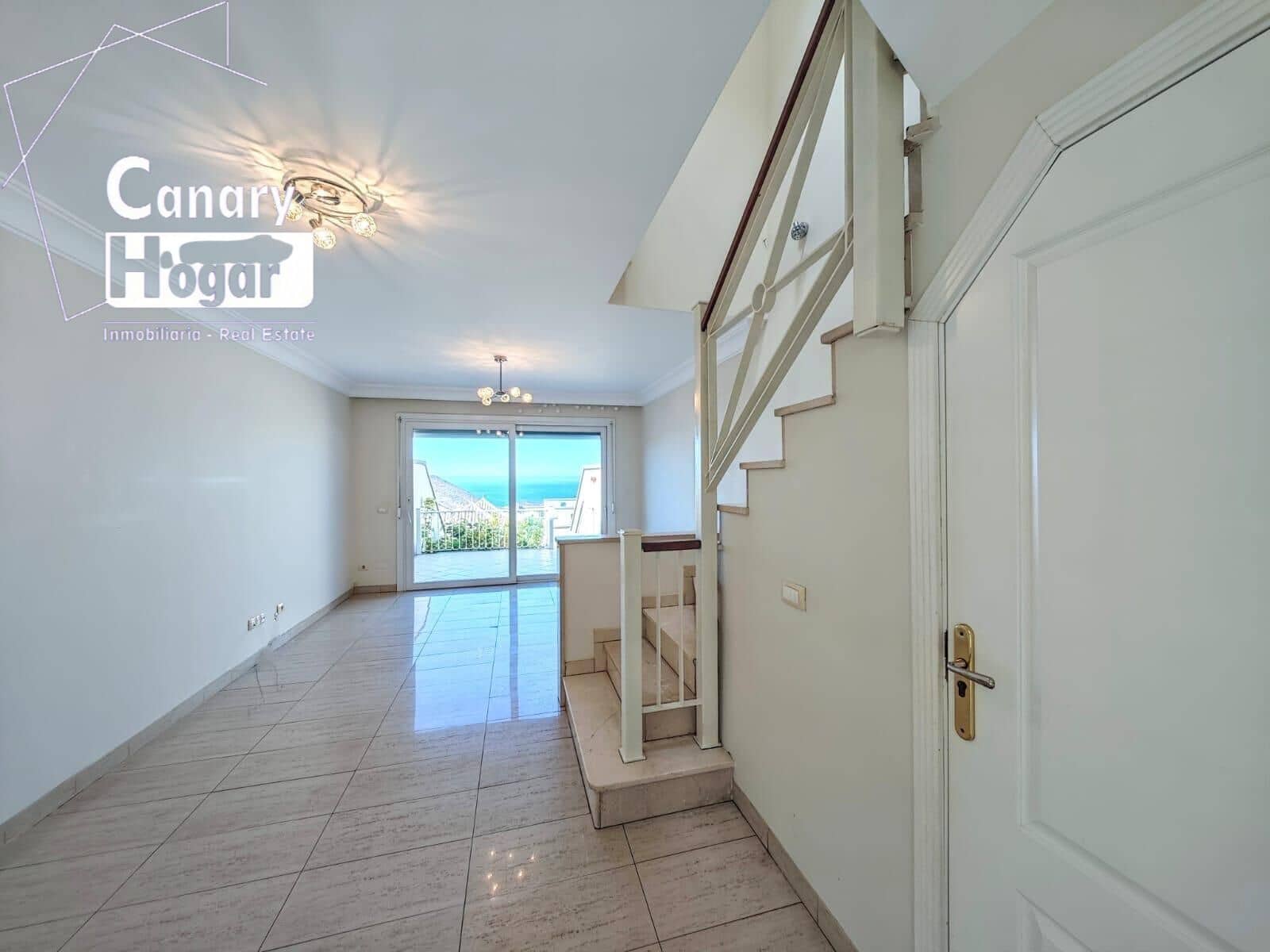 3 quarto Moradia para venda em Chayofa com garagem - 390 000 € (Ref: 9104730)