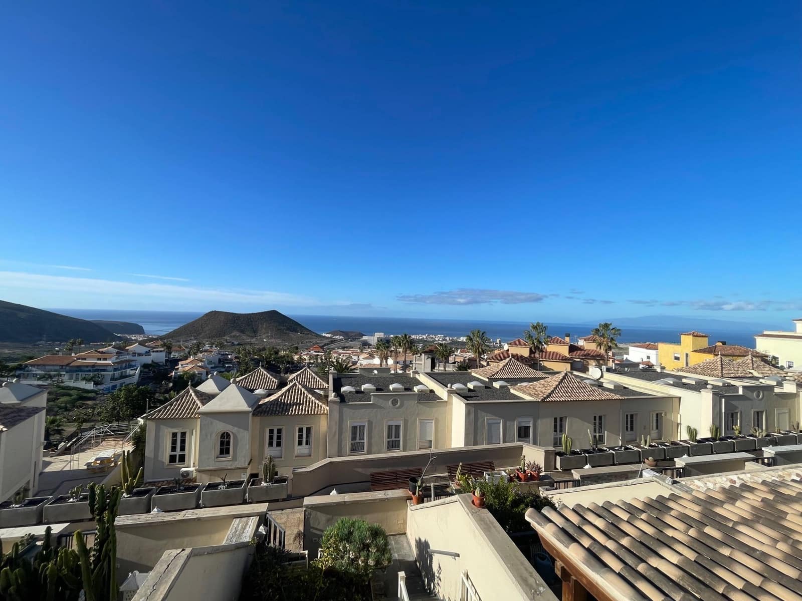 3 bedroom Villa for sale in Chayofa with garage - € 390,000 (Ref: 9104730)