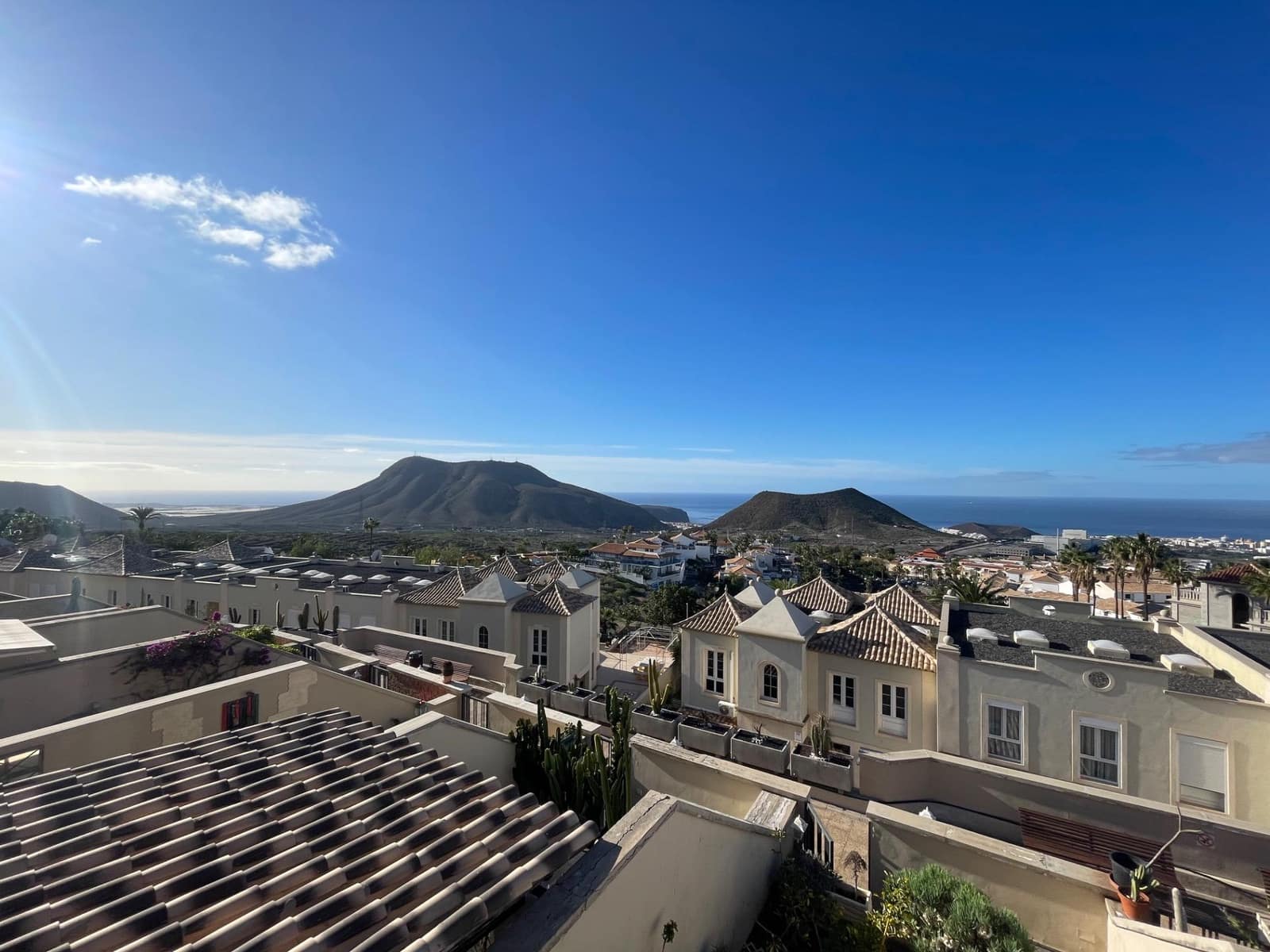 3 bedroom Villa for sale in Chayofa with garage - € 390,000 (Ref: 9104730)