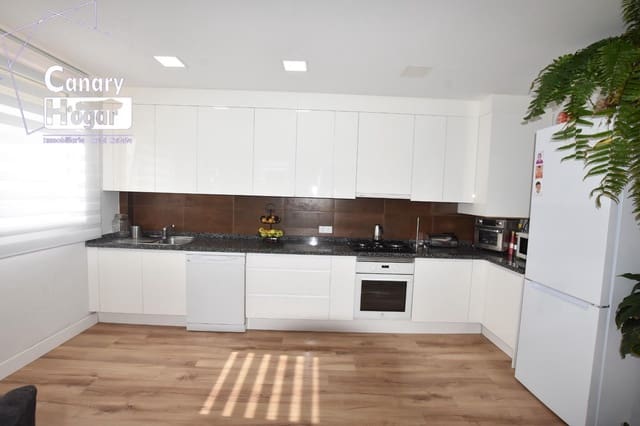 Ático de 3 habitaciones en San Miguel de Abona en venta con piscina garaje - 450.000 € (Ref: 9132515)