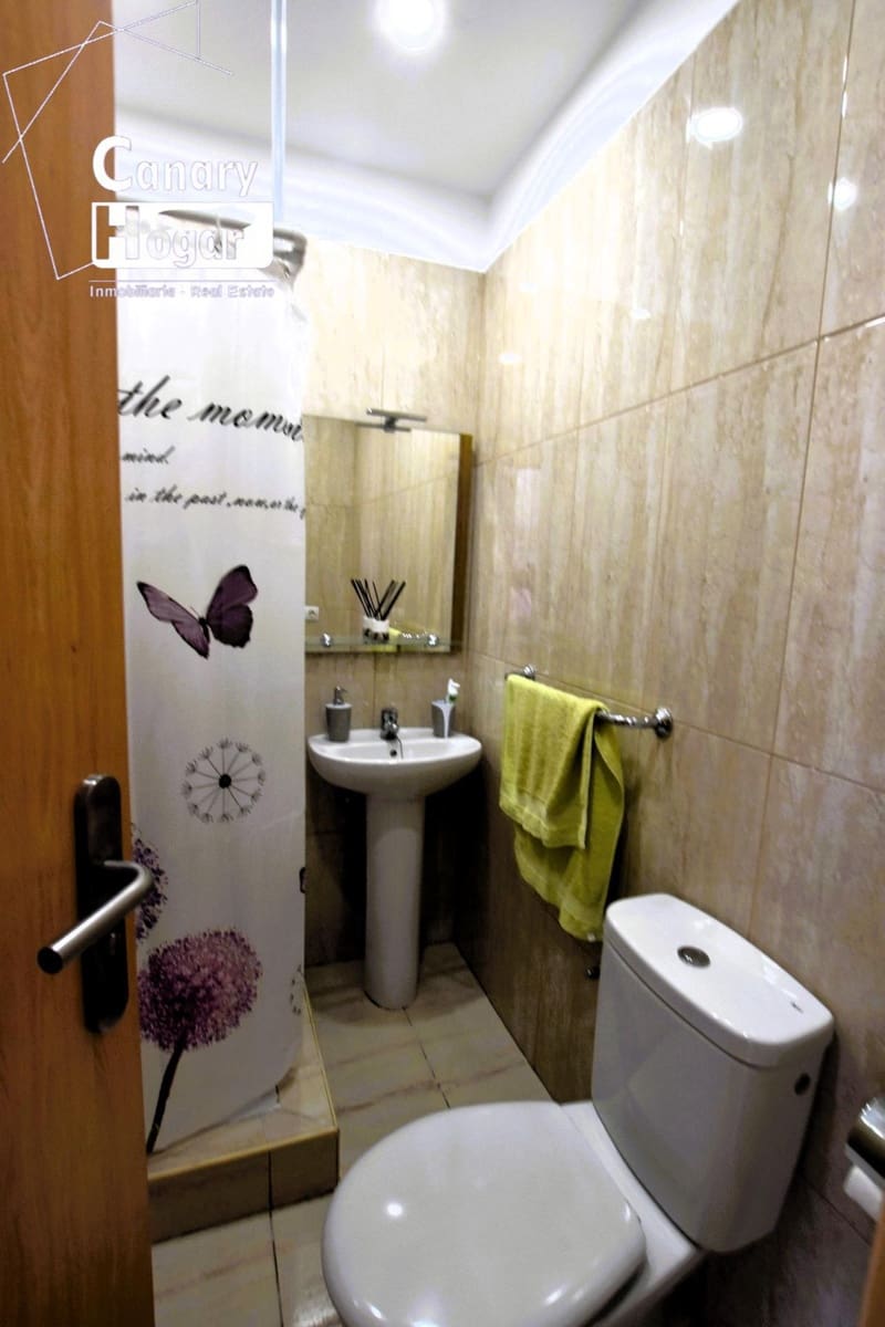 2 bedroom Apartment for sale in San Miguel de Abona with pool - € 370,000 (Ref: 9145618)