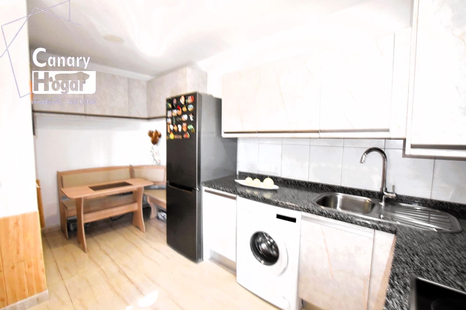 2 bedroom Apartment for sale in San Miguel de Abona with pool - € 370,000 (Ref: 9145618)