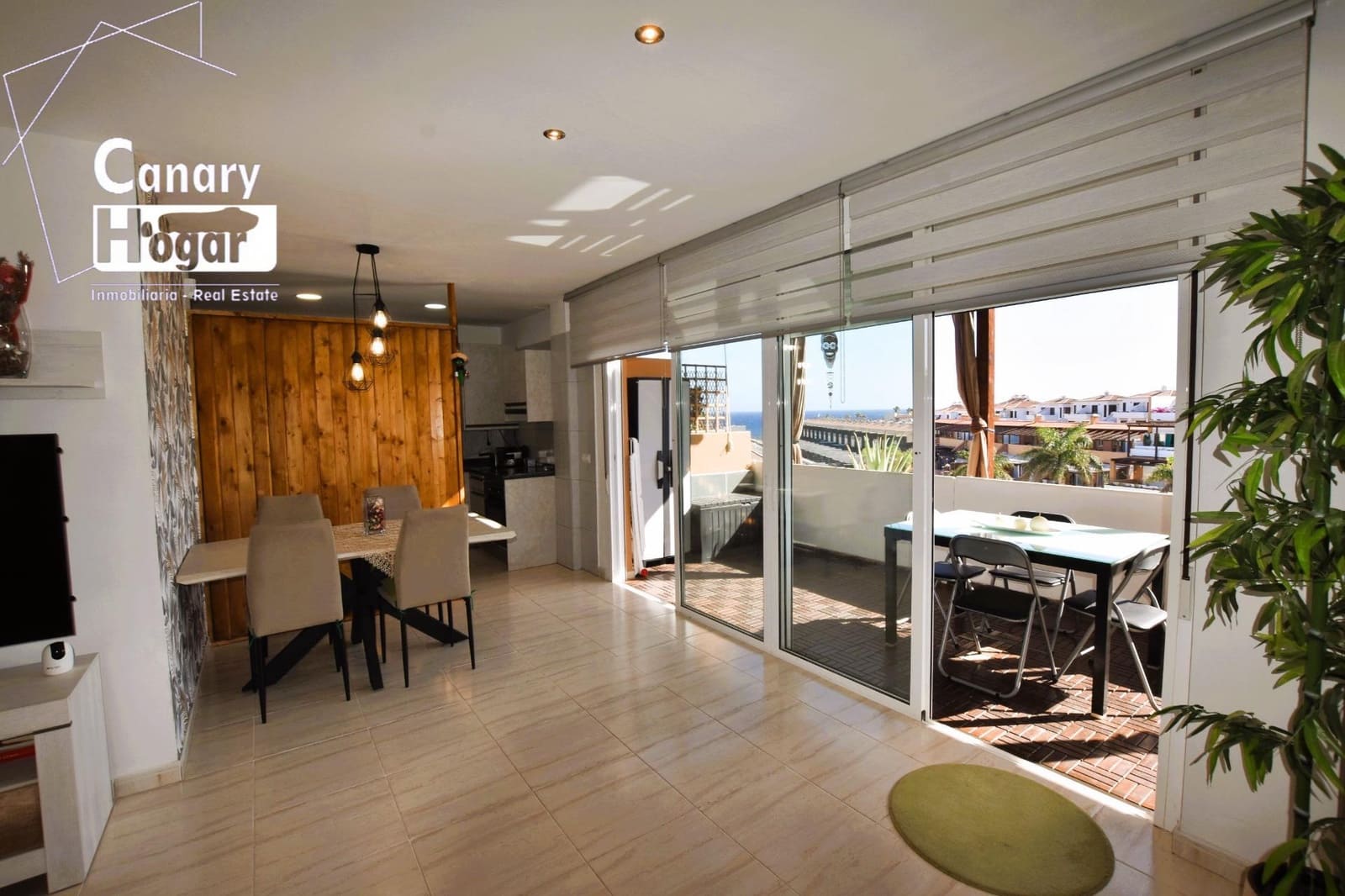 2 bedroom Apartment for sale in San Miguel de Abona with pool - € 370,000 (Ref: 9145618)