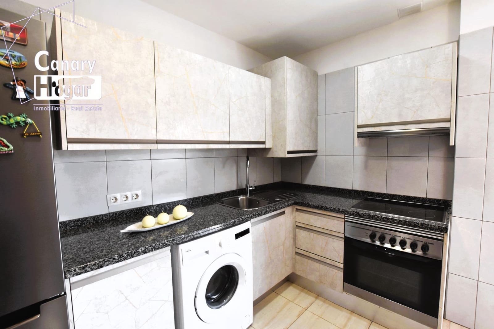 2 bedroom Apartment for sale in San Miguel de Abona with pool - € 370,000 (Ref: 9145618)