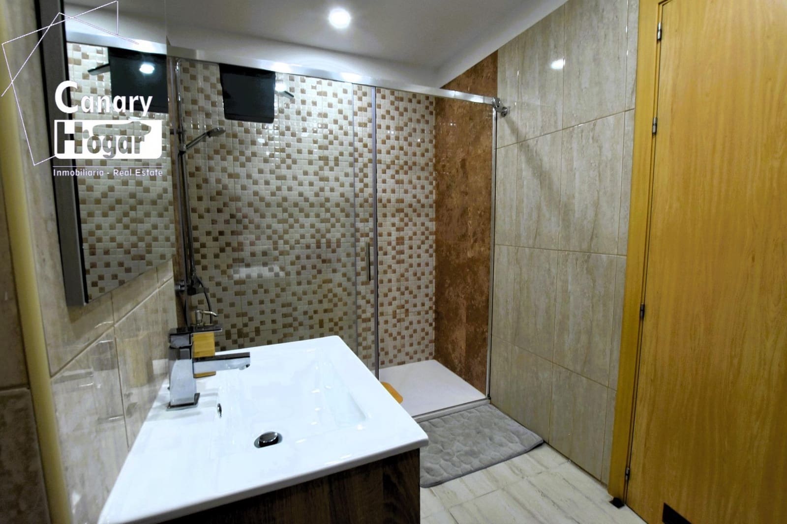 2 bedroom Apartment for sale in San Miguel de Abona with pool - € 370,000 (Ref: 9145618)