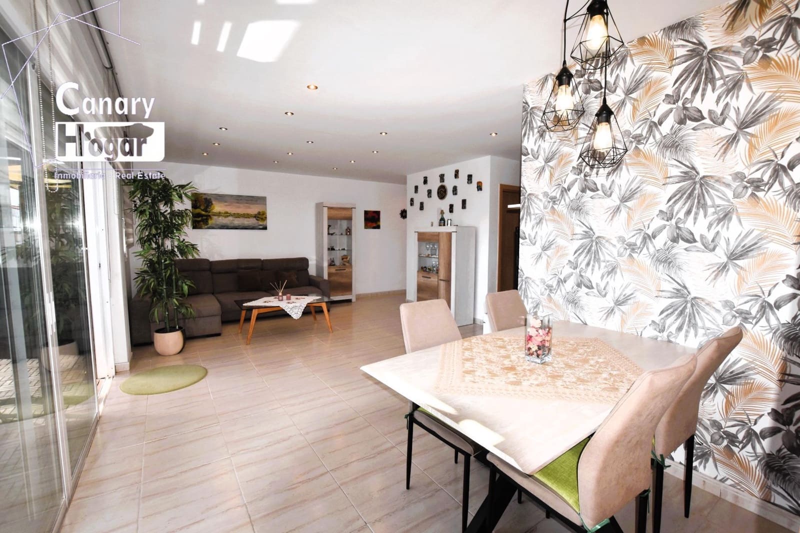 2 bedroom Apartment for sale in San Miguel de Abona with pool - € 370,000 (Ref: 9145618)