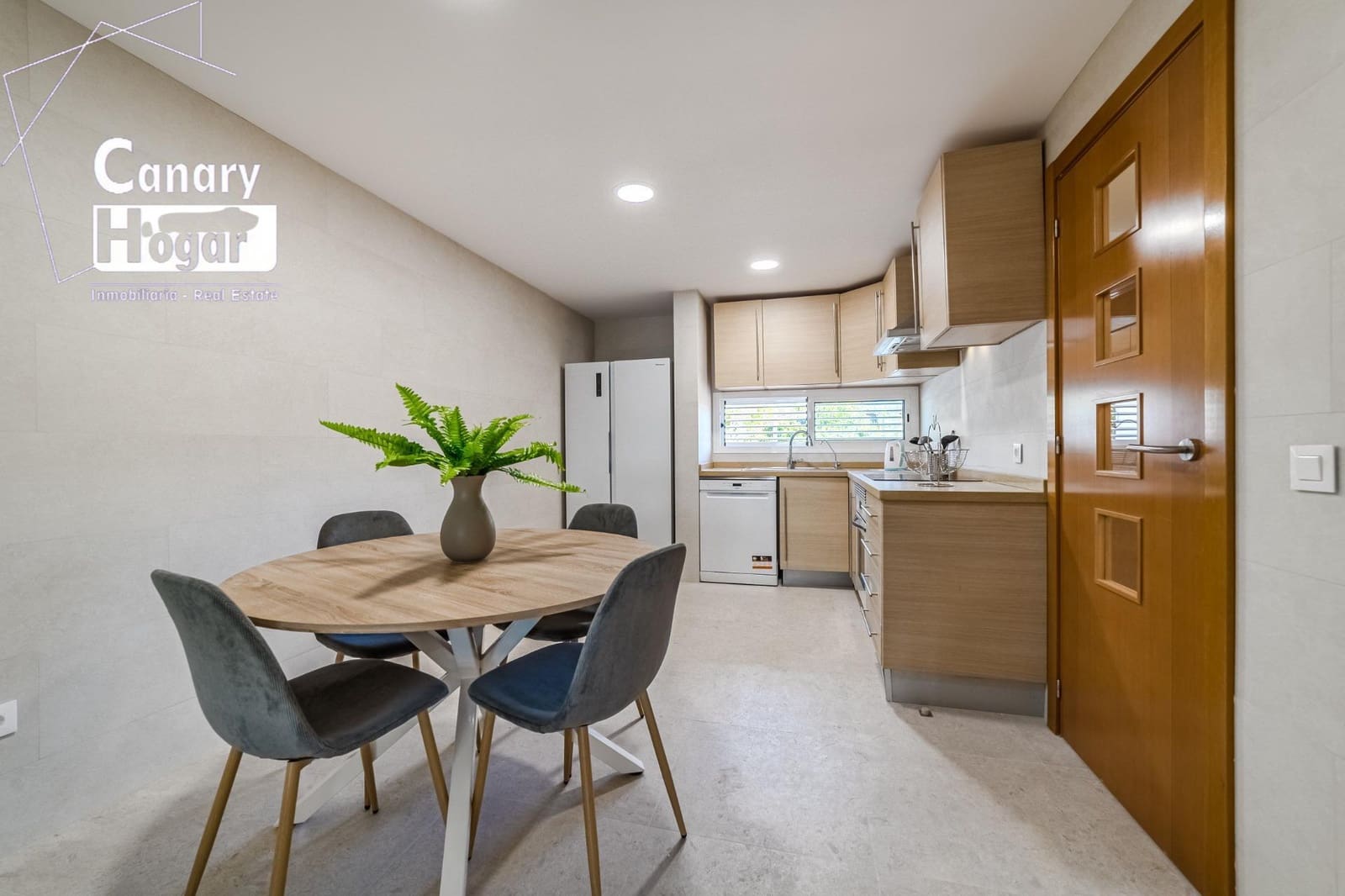 4 sypialnia Willa do wynajęcia w El Madronal z basenem garażem - 3 000 € (Ref: 9206562)