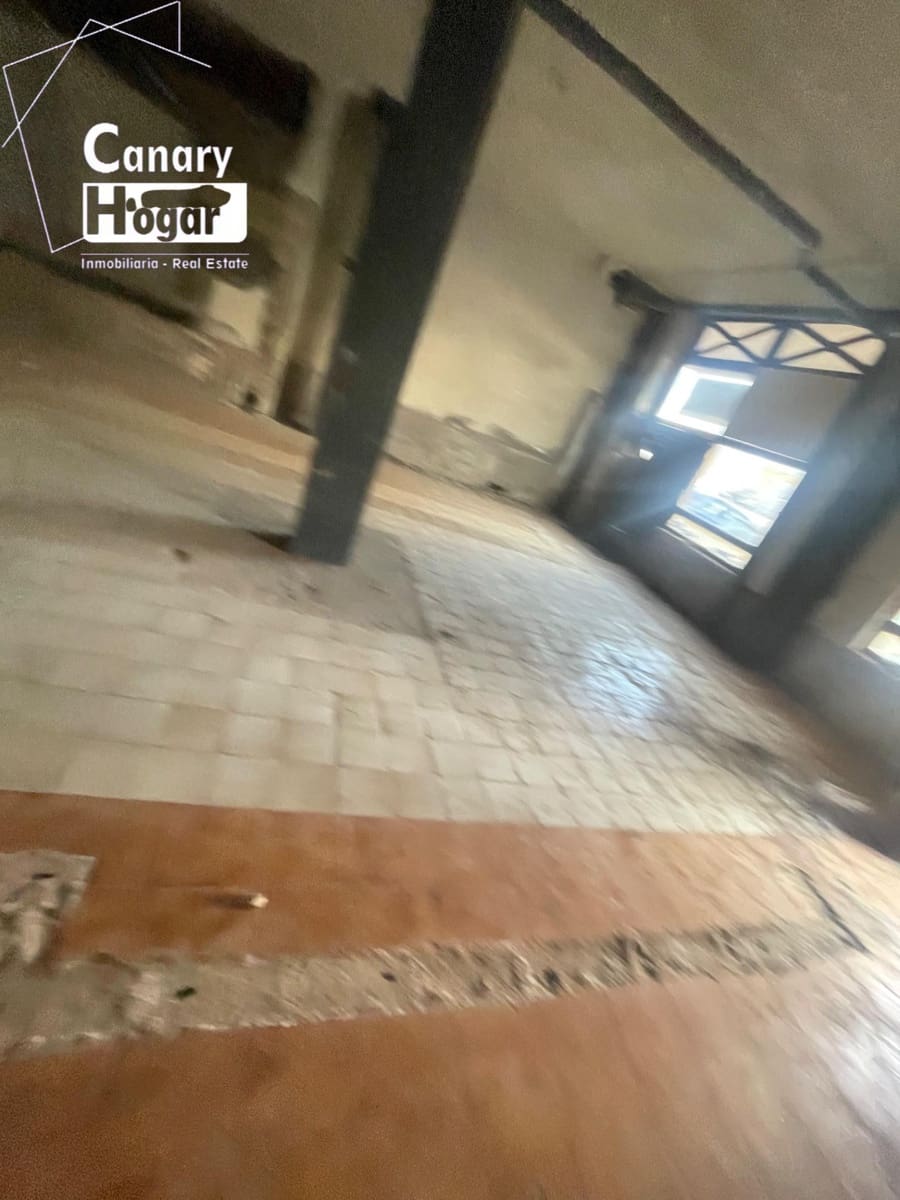 Kommersiell til salgs i Playa San Juan - € 600 000 (Ref: 9230492)