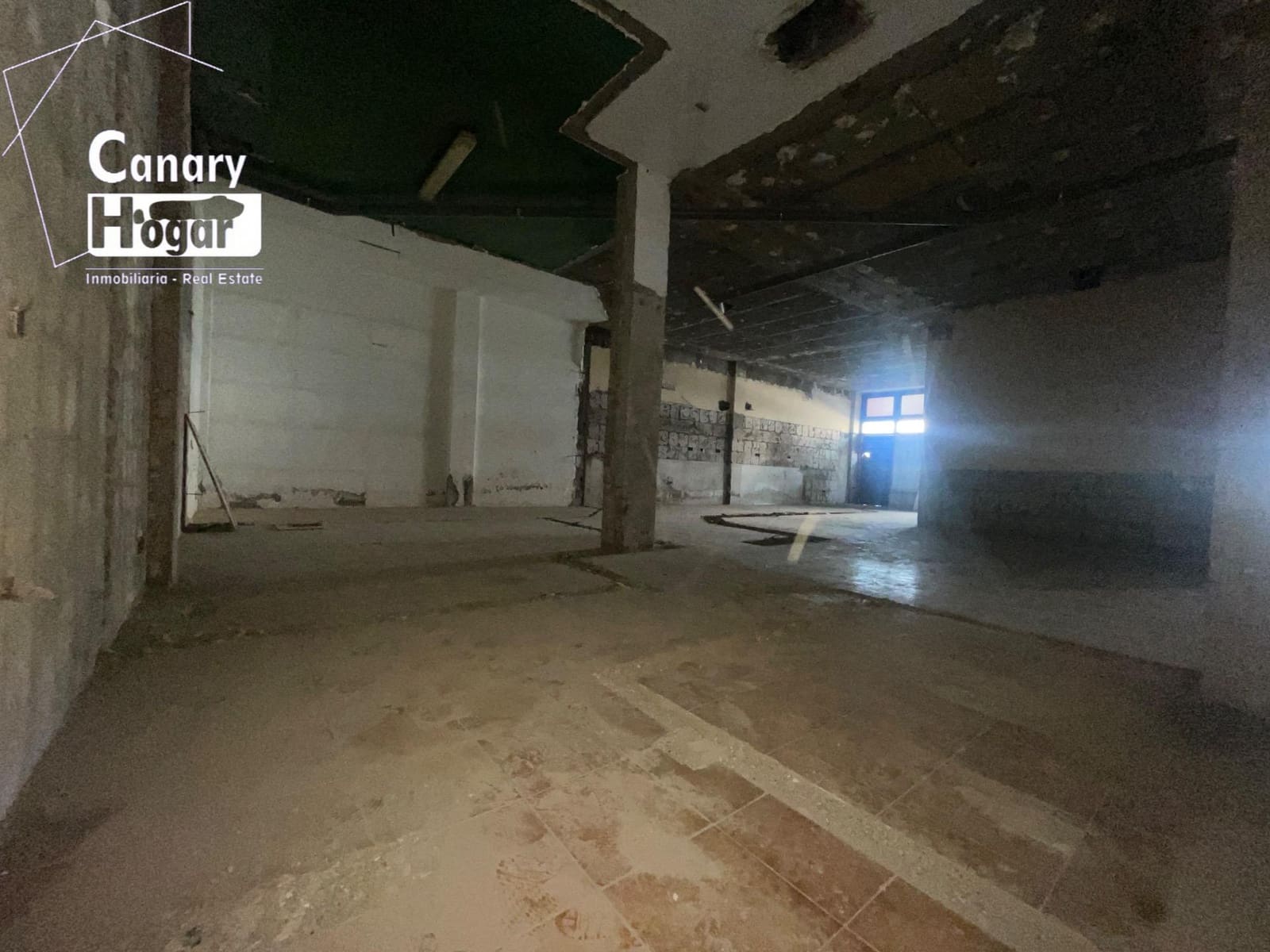 Kommersiell til salgs i Playa San Juan - € 600 000 (Ref: 9230492)