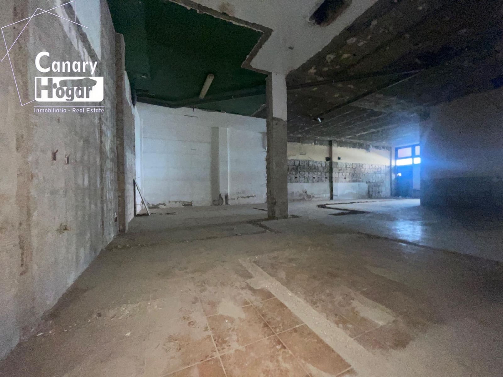 Kommersiell til salgs i Playa San Juan - € 600 000 (Ref: 9230492)