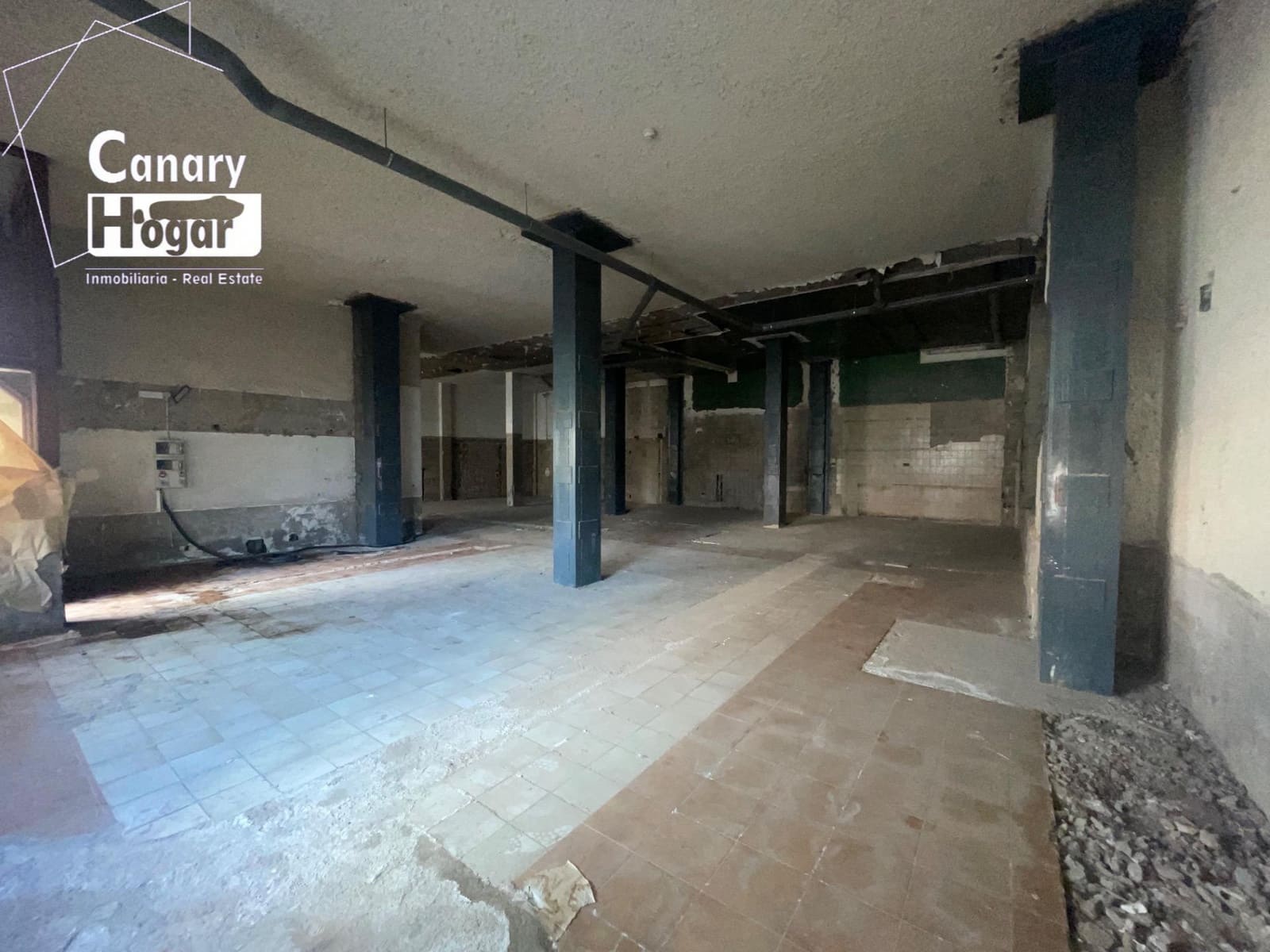 Kommersiell til salgs i Playa San Juan - € 600 000 (Ref: 9230492)