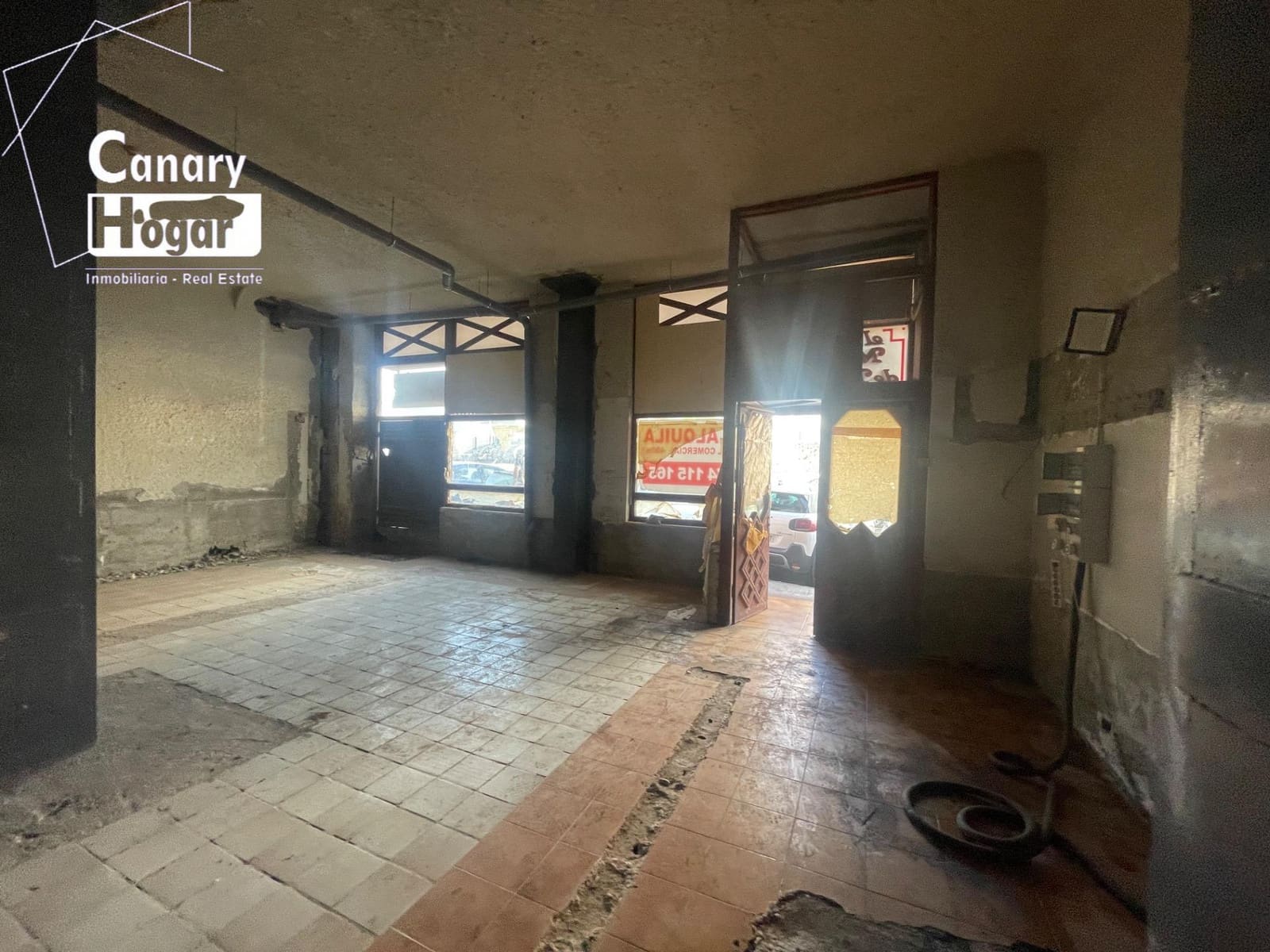 Kommersiell til salgs i Playa San Juan - € 600 000 (Ref: 9230492)