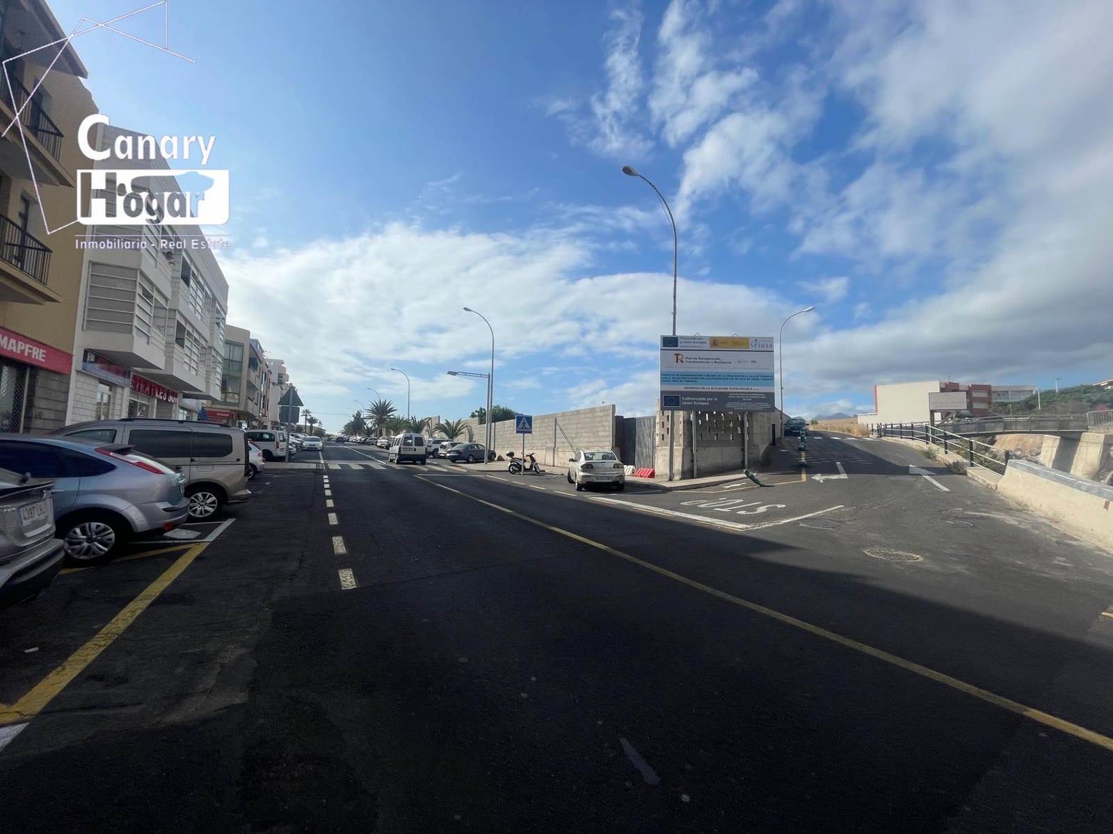 Kommersiell til salgs i Playa San Juan - € 600 000 (Ref: 9230492)