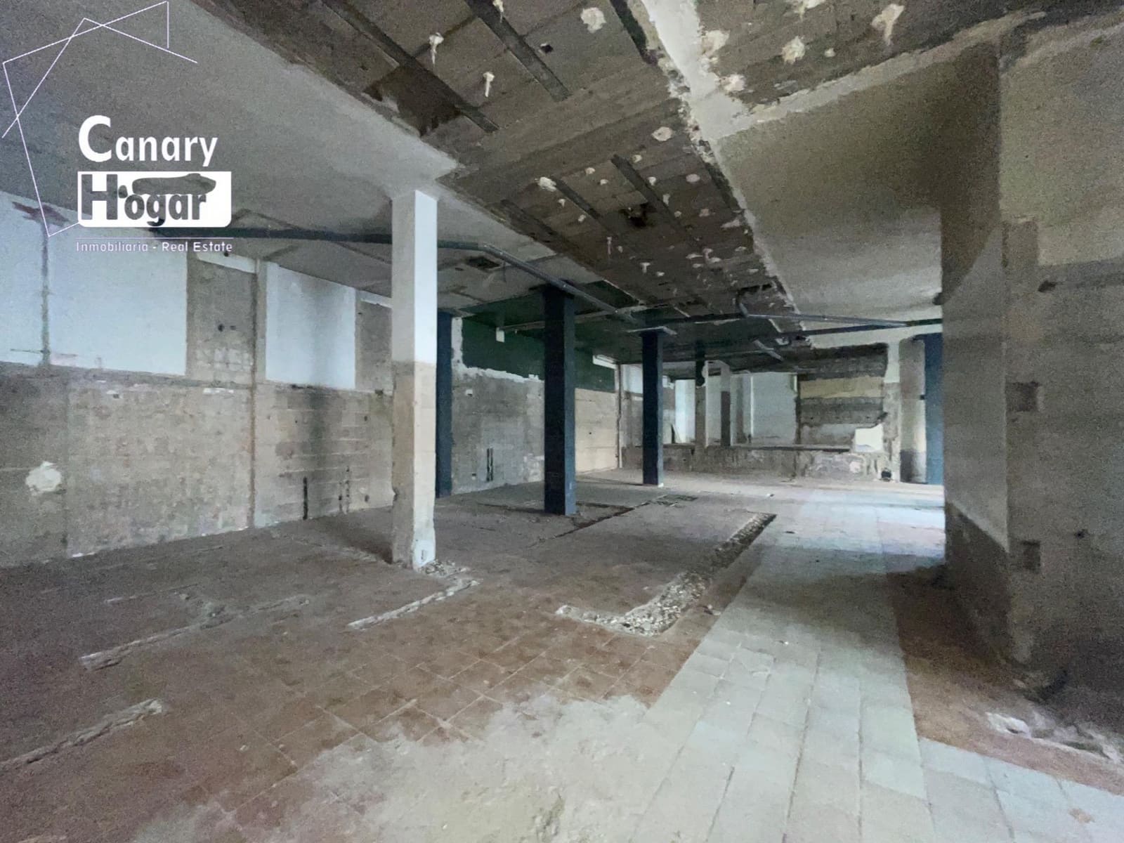 Kommersiell til salgs i Playa San Juan - € 600 000 (Ref: 9230492)