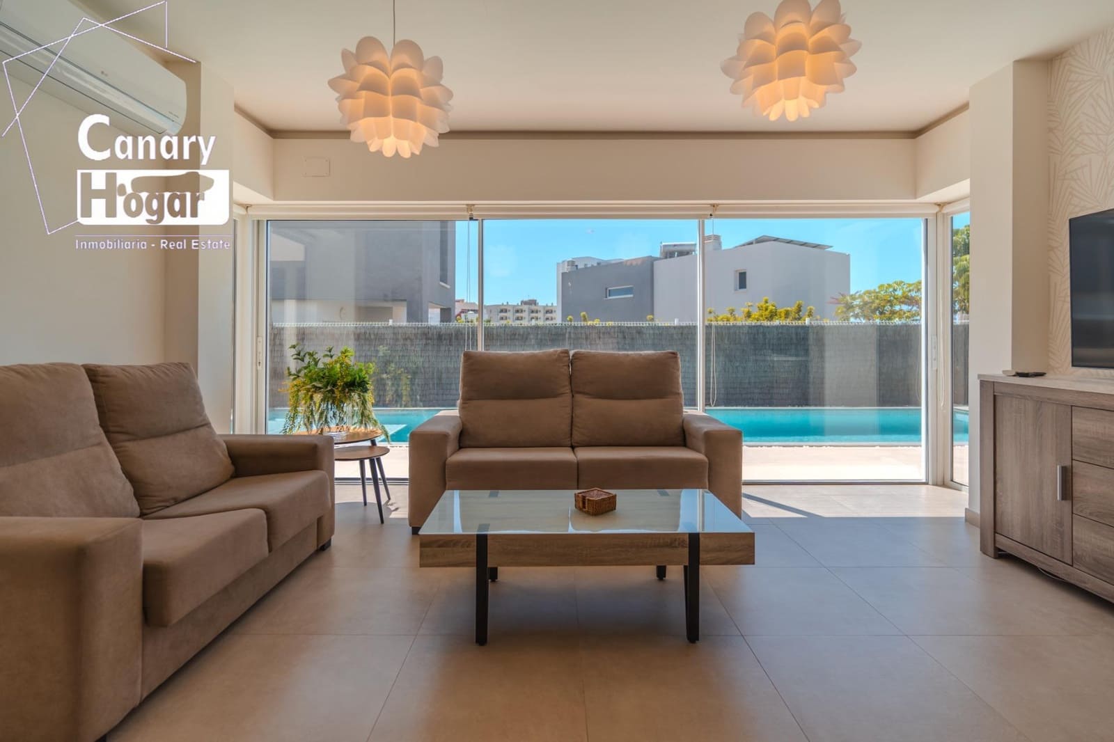 3 soveværelse Villa til salg i Playa Paraiso med swimmingpool - € 1.100.000 (Ref: 9232663)