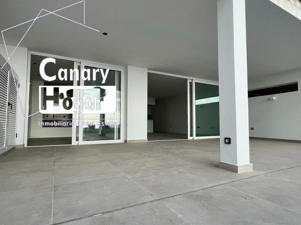 3 quarto Apartamento para venda em Costa del Silencio com piscina garagem - 718 000 € (Ref: 9240049)