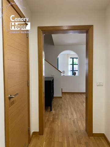 3 slaapkamer Villa te koop in Golf del Sur, San Miguel de Abona met zwembad - € 530.000 (Ref: 9266457)