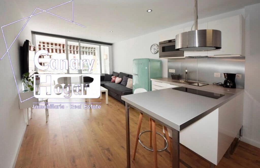 Studio for sale in Costa Adeje with pool - € 260,000 (Ref: 9269837)