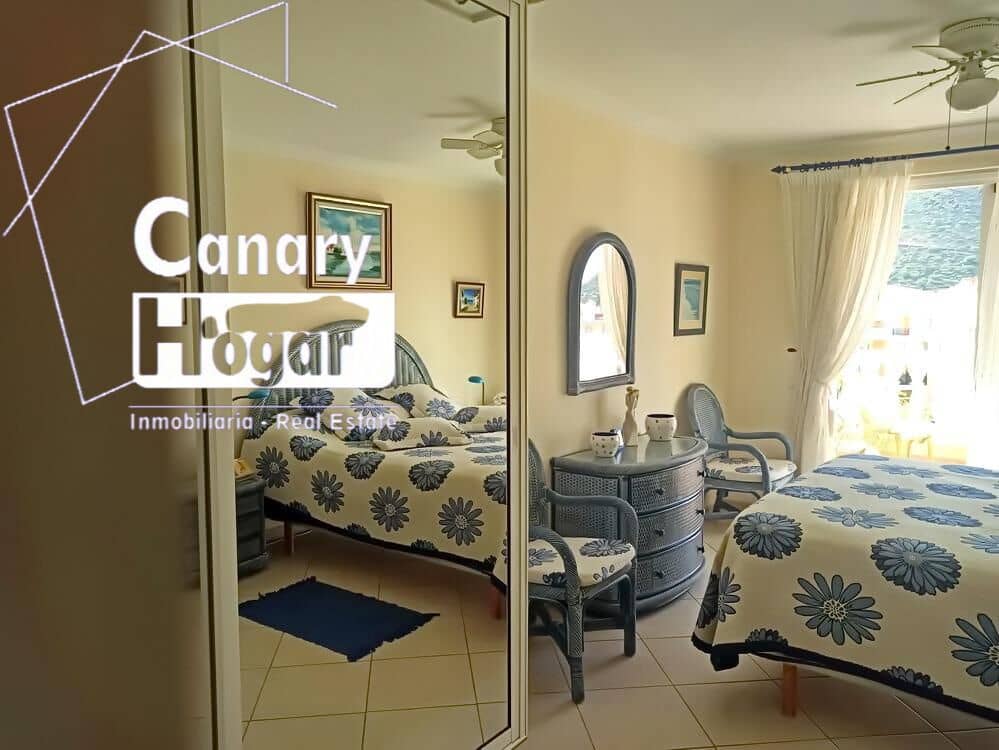 2 soveværelse Penthouse til salg i Los Cristianos med swimmingpool garage - € 750.000 (Ref: 9269838)