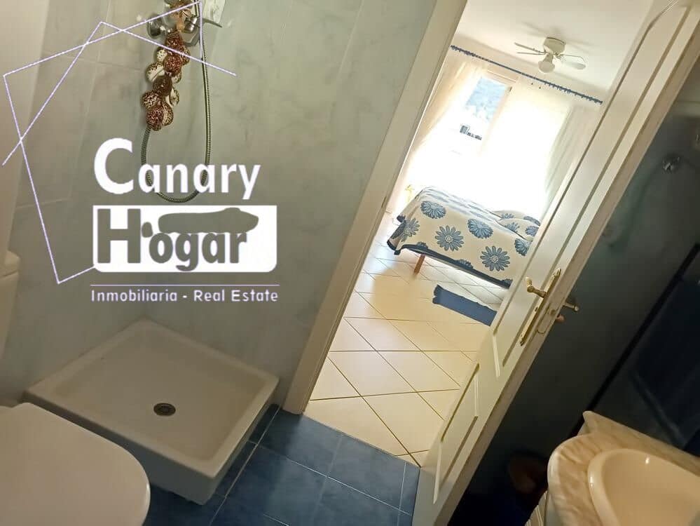 2 soveværelse Penthouse til salg i Los Cristianos med swimmingpool garage - € 750.000 (Ref: 9269838)