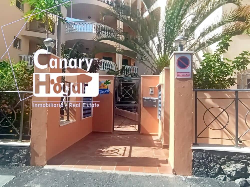 2 soveværelse Penthouse til salg i Los Cristianos med swimmingpool garage - € 750.000 (Ref: 9269838)