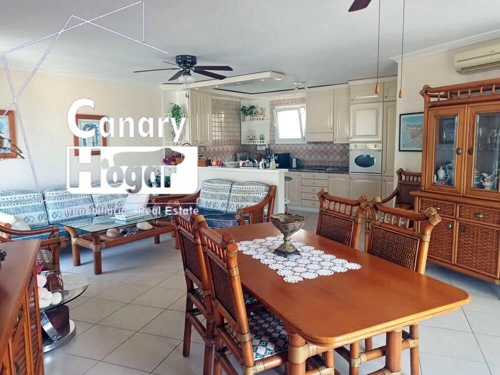 2 soveværelse Penthouse til salg i Los Cristianos med swimmingpool garage - € 750.000 (Ref: 9269838)