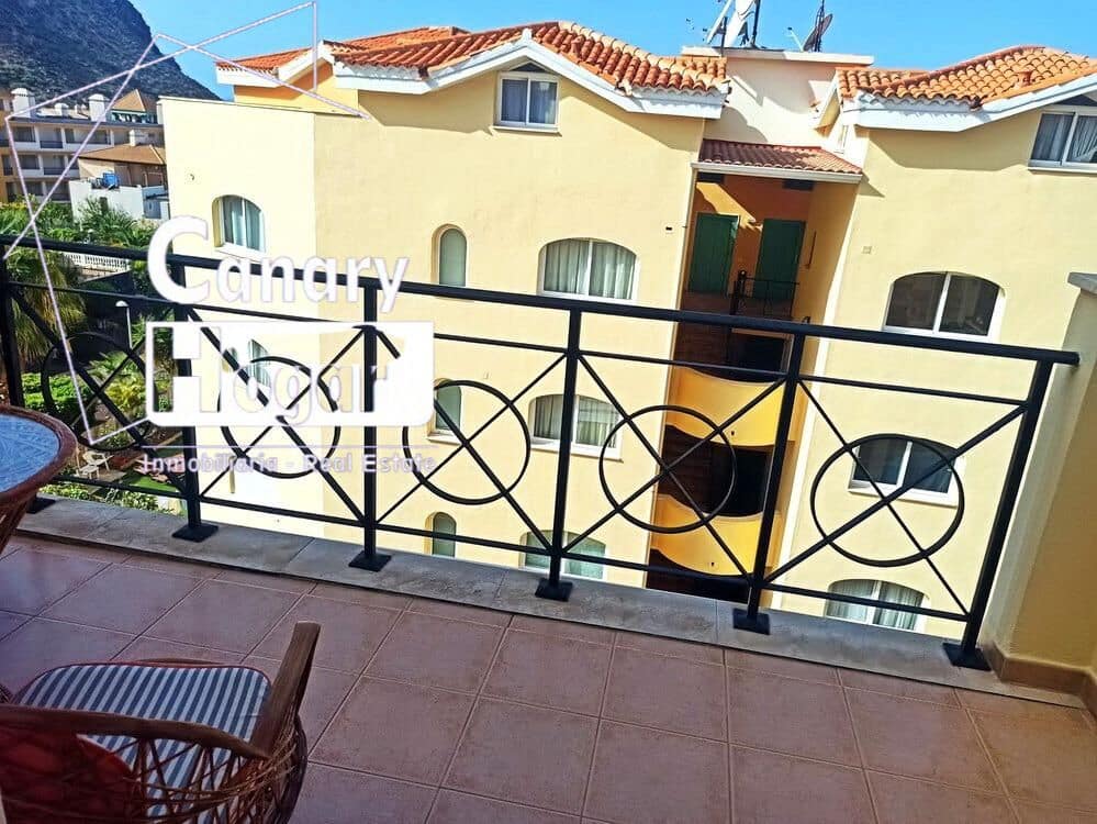 2 soveværelse Penthouse til salg i Los Cristianos med swimmingpool garage - € 750.000 (Ref: 9269838)