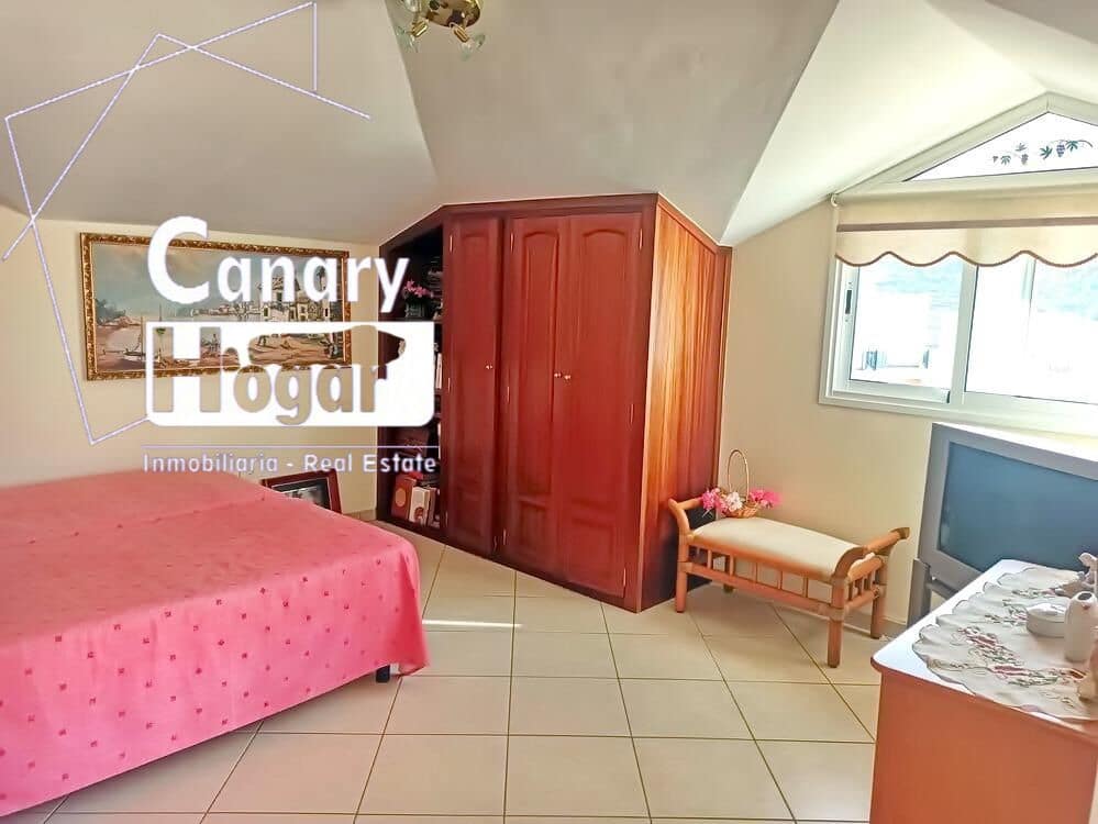 2 soveværelse Penthouse til salg i Los Cristianos med swimmingpool garage - € 750.000 (Ref: 9269838)