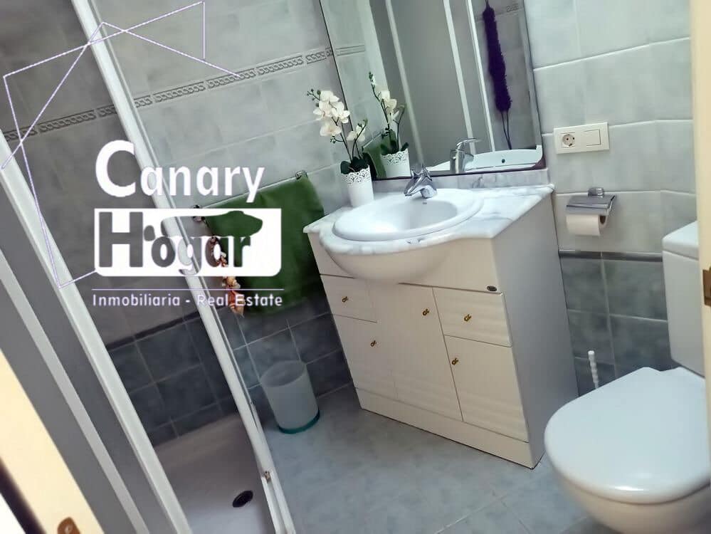 2 soveværelse Penthouse til salg i Los Cristianos med swimmingpool garage - € 750.000 (Ref: 9269838)