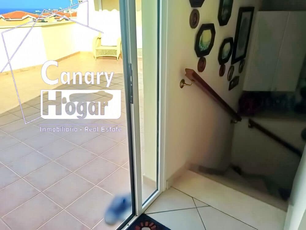 2 soveværelse Penthouse til salg i Los Cristianos med swimmingpool garage - € 750.000 (Ref: 9269838)