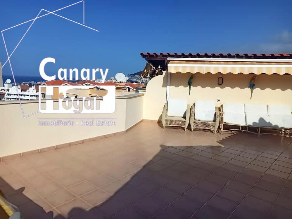2 soveværelse Penthouse til salg i Los Cristianos med swimmingpool garage - € 750.000 (Ref: 9269838)