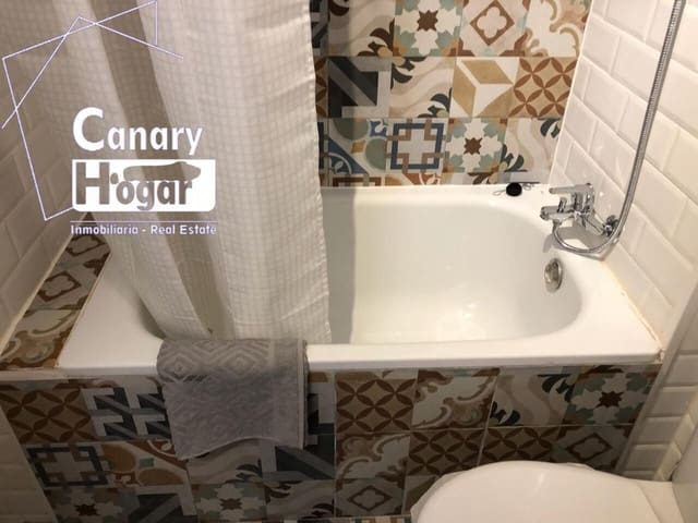 Studio te koop in Los Cristianos, Arona met zwembad - € 220.000 (Ref: 9310980)