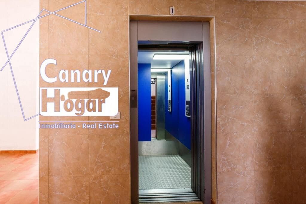 Studio for sale in Los Cristianos with pool - € 220,000 (Ref: 9310980)