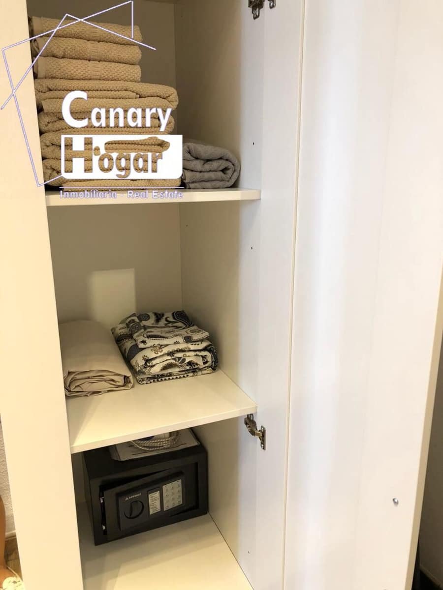 Studio for sale in Los Cristianos with pool - € 220,000 (Ref: 9310980)