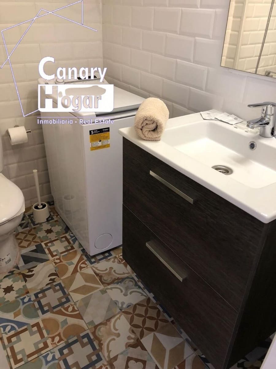 Studio for sale in Los Cristianos with pool - € 220,000 (Ref: 9310980)