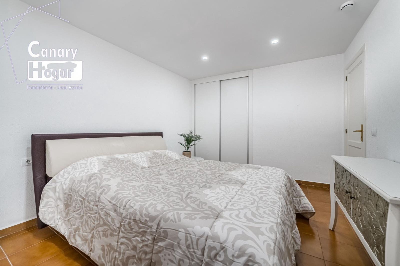 1 quarto Apartamento para venda em Costa Adeje com piscina - 320 000 € (Ref: 9341301)