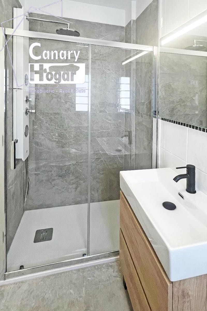 3 sypialnia Penthouse na sprzedaż w Playa Fanabe z basenem - 875 000 € (Ref: 9347429)