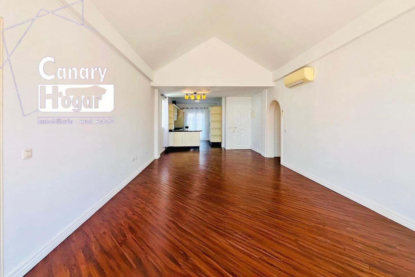 3 bedroom Penthouse for sale in Playa Fanabe with pool - € 875,000 (Ref: 9347429)